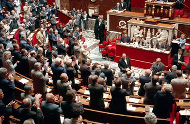 Charles Ange Ginésy votera en faveur de la motion de censure contre le gouvernement et sa politique économique Charles Ange Ginésy votera en faveur de la motion de censure contre le gouvernement et sa politique économique