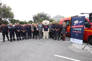 SDIS06 - POMPY, un nounours en uniforme qui accompagne la prise en charge des enfants SDIS06 - POMPY, un nounours en uniforme qui accompagne la prise en charge des enfants