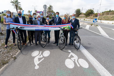 Inauguration de la piste cyclable expérimentale entre Antibes et Villeneuve-Loubet Inauguration de la piste cyclable expérimentale entre Antibes et Villeneuve-Loubet