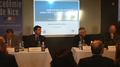 Ecole Numérique – L'Education doit préparer les citoyens de demain Ecole Numérique – L'Education doit préparer les citoyens de demain