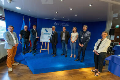 SIgnature de la convention entre l'Agence de l'Eau et la Régie des eaux SIgnature de la convention entre l'Agence de l'Eau et la Régie des eaux