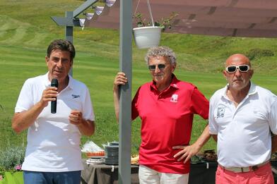 2ème trophée Camille Muffat – Nelson Monfort présent au golf de Valberg pour la 2ème édition en mémoire de la nageuse 2ème trophée Camille Muffat – Nelson Monfort présent au golf de Valberg pour la 2ème édition en mémoire de la nageuse