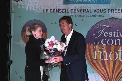 Culture – Emmanuelle Béart conte les mots Culture – Emmanuelle Béart conte les mots