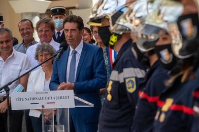 À Guillaumes pour célébrer notre fête nationale. À Guillaumes pour célébrer notre fête nationale.