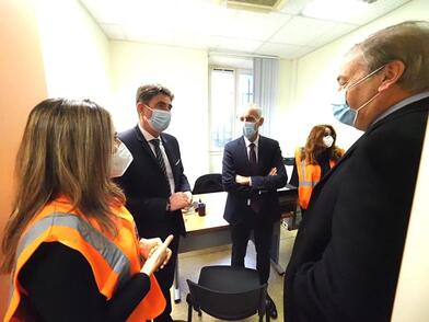 Vence - Visite au centre de vaccination COVID19 Vence - Visite au centre de vaccination COVID19