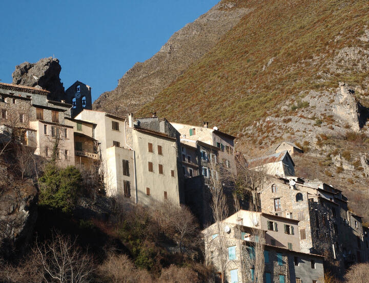 Le village d'Auvare