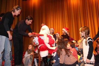 Valberg – Les enfants de l'école communale ont fêté Noël Valberg – Les enfants de l'école communale ont fêté Noël