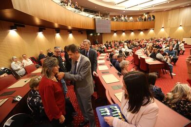 Remise des médailles aux agents départementaux Remise des médailles aux agents départementaux
