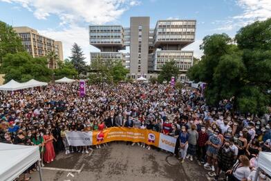Bravo aux collégiens des Alpes-Maritimes qui ont obtenu la mention Très Bien au Brevet ! Bravo aux collégiens des Alpes-Maritimes qui ont obtenu la mention Très Bien au Brevet !