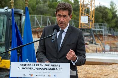 Pose de la première pierre du nouveau groupe scolaire de Roquefort-les-Pins Pose de la première pierre du nouveau groupe scolaire de Roquefort-les-Pins