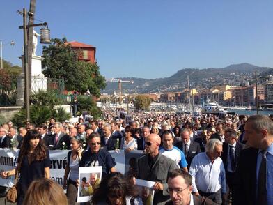 Hervé Gourdel : Marche silencieuse en son hommage à Nice Hervé Gourdel : Marche silencieuse en son hommage à Nice