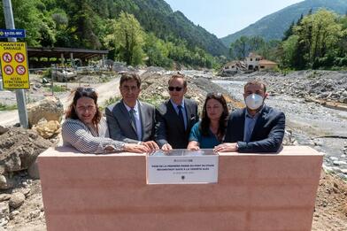 Pose de la première pierre du pont du stade à Breil-sur-Roya Pose de la première pierre du pont du stade à Breil-sur-Roya