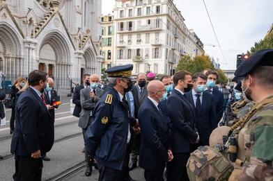 Attentat de Nice - Visite du Président de la République et des ministres Attentat de Nice - Visite du Président de la République et des ministres