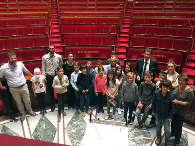 Le Député Charles Ange GINESY a reçu à l'Assemblée nationale l'école de Péone-Valberg qui avait remporté le Trophée de la Citoyenneté Alpes d'Azur Le Député Charles Ange GINESY a reçu à l'Assemblée nationale l'école de Péone-Valberg qui avait remporté le Trophée de la Citoyenneté Alpes d'Azur