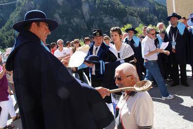 L'intronisation d'Albert Bellieud L'intronisation d'Albert Bellieud
