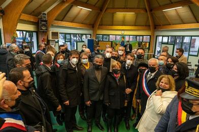 Rencontre entre les maires des communes sinistrées de la Roya et le président de la République Rencontre entre les maires des communes sinistrées de la Roya et le président de la République