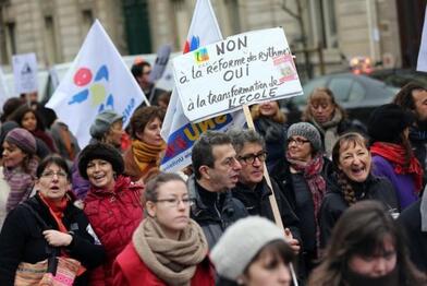 Ecoles rurales - Les Maires se penchent sur la réforme des rythmes scolaires Ecoles rurales - Les Maires se penchent sur la réforme des rythmes scolaires