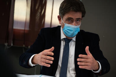 COVID19 - Point de situation sur la stratégie de vaccination dans les Alpes-Maritimes avec le Préfet et l'ARS COVID19 - Point de situation sur la stratégie de vaccination dans les Alpes-Maritimes avec le Préfet et l'ARS