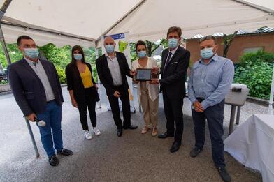 Remise de tablettes numériques à l'EHPAD de Guillaume Remise de tablettes numériques à l'EHPAD de Guillaume